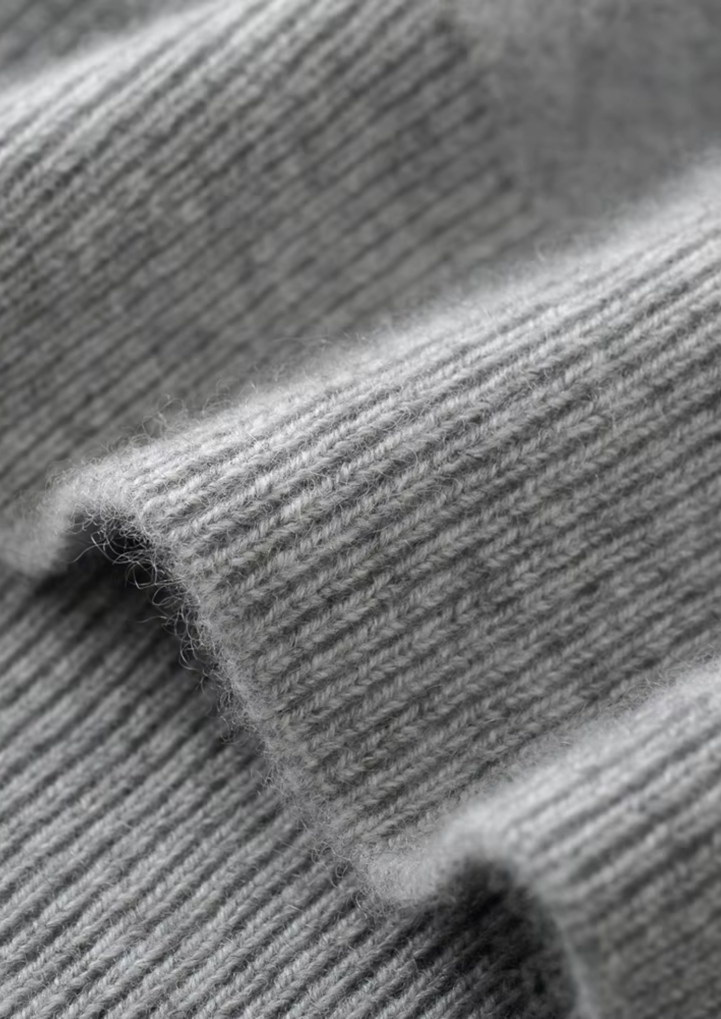 NOBA WOOL V-NECK CARDIGAN