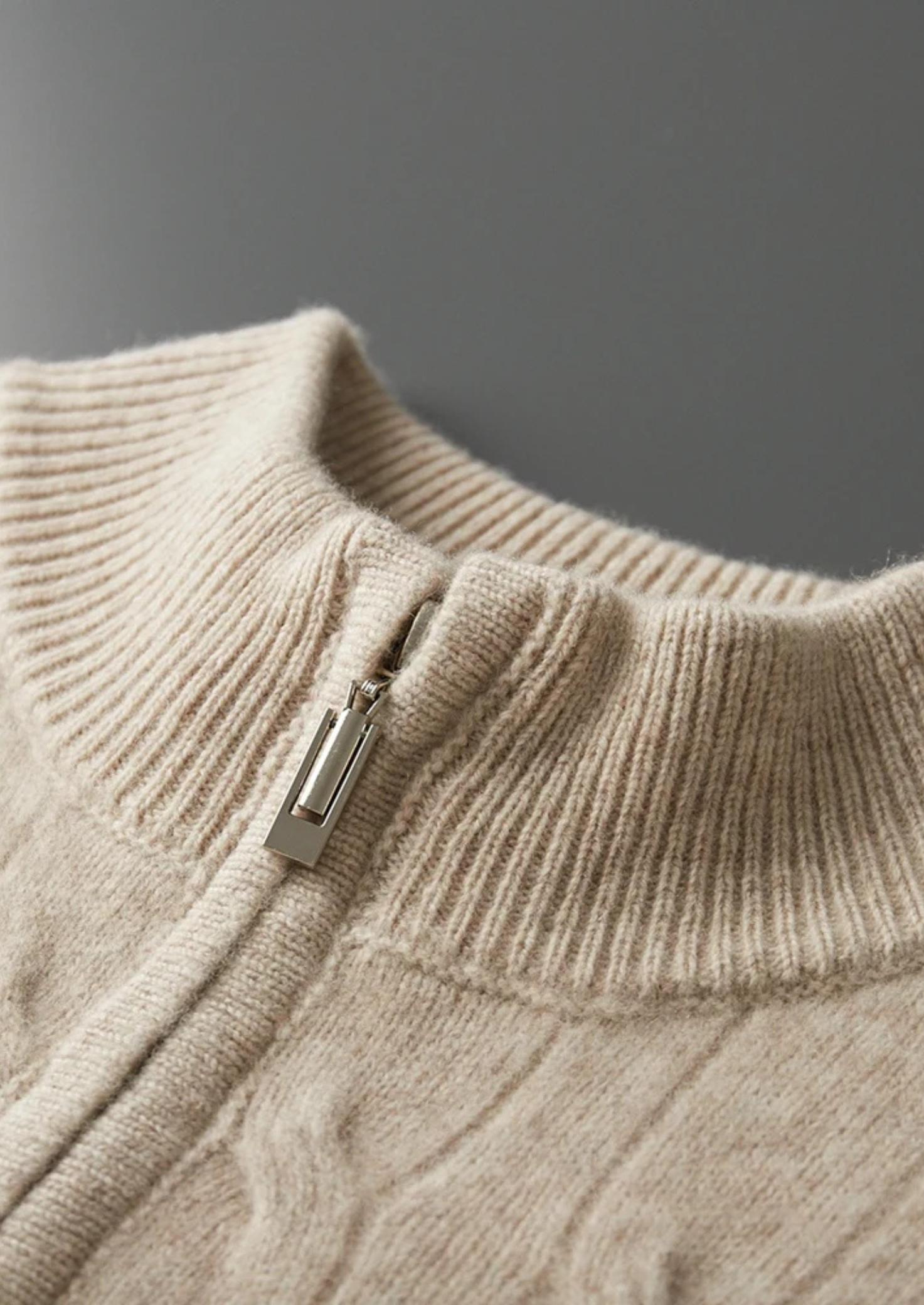NOBA WOOL CABLE HALF ZIP